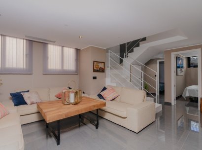 Villa · Herverkoop - La Marina · Alicante · Spanje