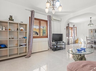 Villa · Wiederverkauf - Villamartin · Res. Las Filipinas · Alicante · Spanien