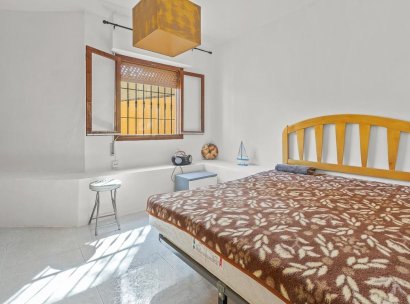 Villa · Wiederverkauf - Villamartin · Res. Las Filipinas · Alicante · Spanien