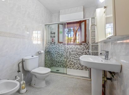 Villa · Wiederverkauf - Villamartin · Res. Las Filipinas · Alicante · Spanien