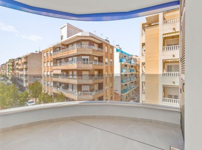 Appartement · Herverkoop - Torrevieja · Playa del Cura · Alicante · Spanje