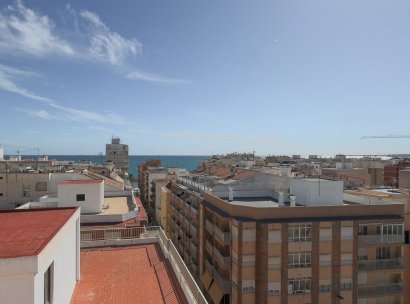 Appartement · Herverkoop - Torrevieja · Playa del Cura · Alicante · Spanje