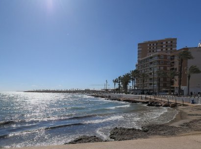 Appartement · Herverkoop - Torrevieja · Playa del Cura · Alicante · Spanje
