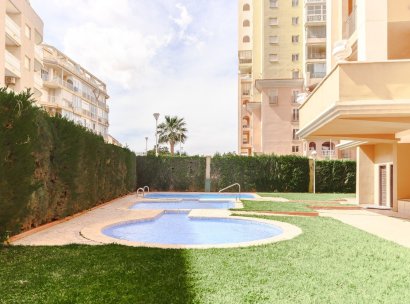 Appartement · Herverkoop - Torrevieja · Playa de los Locos · Alicante · Spanje