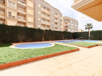 Appartement · Herverkoop - Torrevieja · Playa de los Locos · Alicante · Spanje