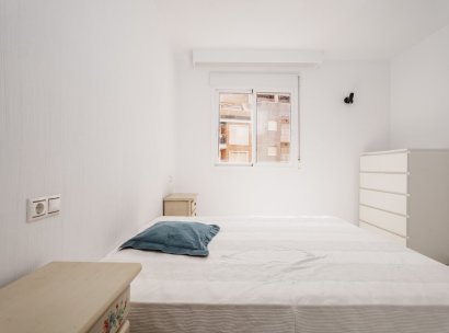 Appartement · Herverkoop - Torrevieja · Playa de los Locos · Alicante · Spanje