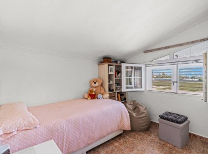 Villa · Wiederverkauf - El Altet · San Francisco de Asis · Alicante · Spanien