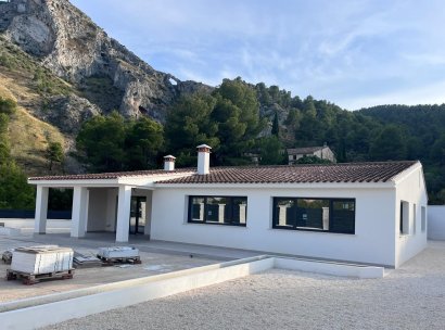 Villa · Neue Gebäude - Penáguila · El Olivar · Alicante · Spanien