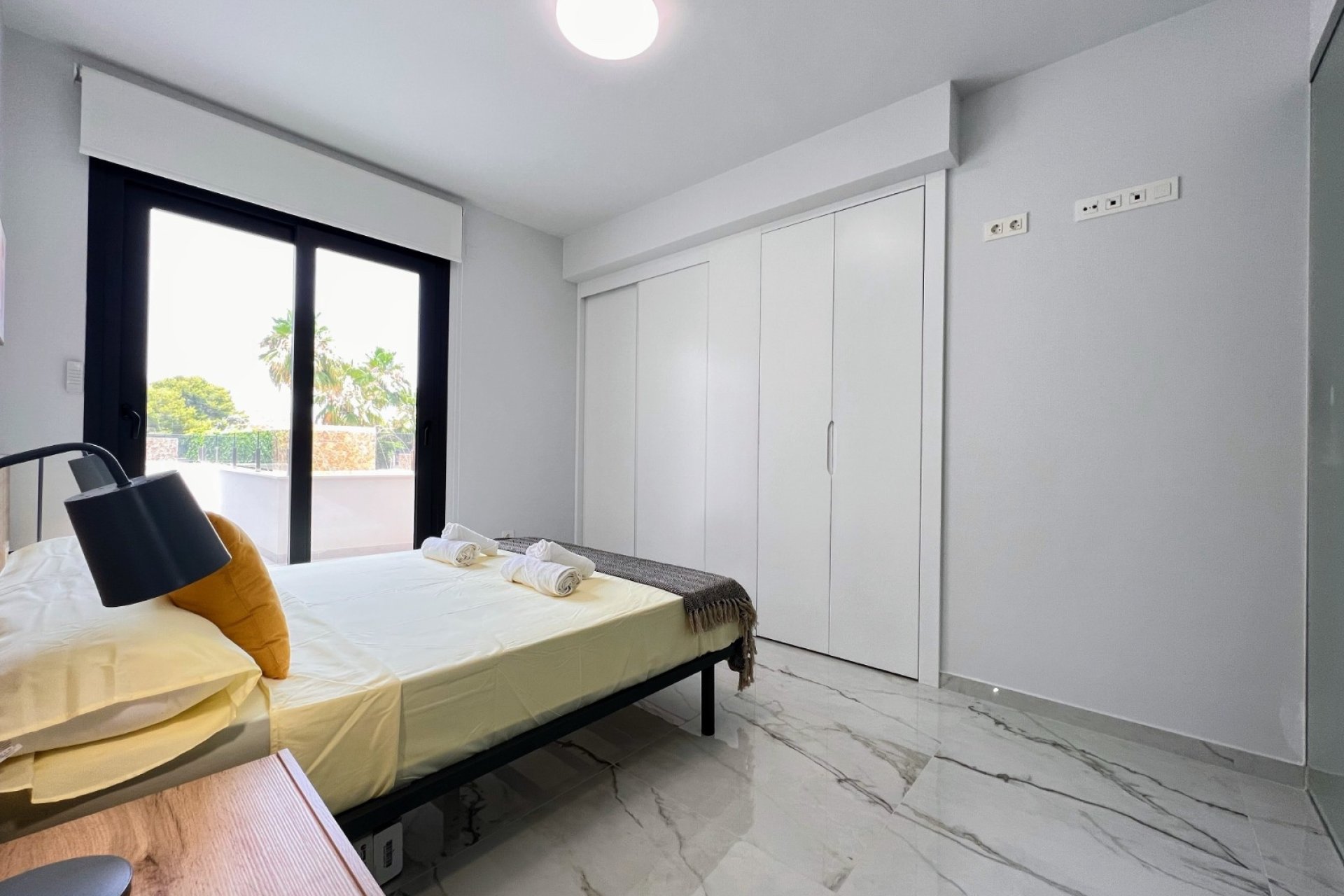 Reventa - 1. Apartamento / piso - Orihuela Costa - Costa Blanca Sur