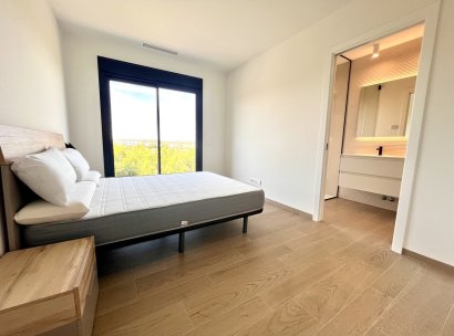 Appartement · Herverkoop - Las Colinas Golf Resort · Alicante · Spanje