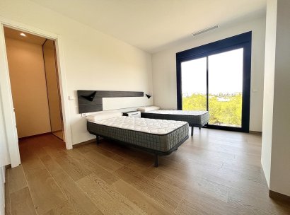 Appartement · Herverkoop - Las Colinas Golf Resort · Alicante · Spanje