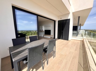 Appartement · Herverkoop - Las Colinas Golf Resort · Alicante · Spanje