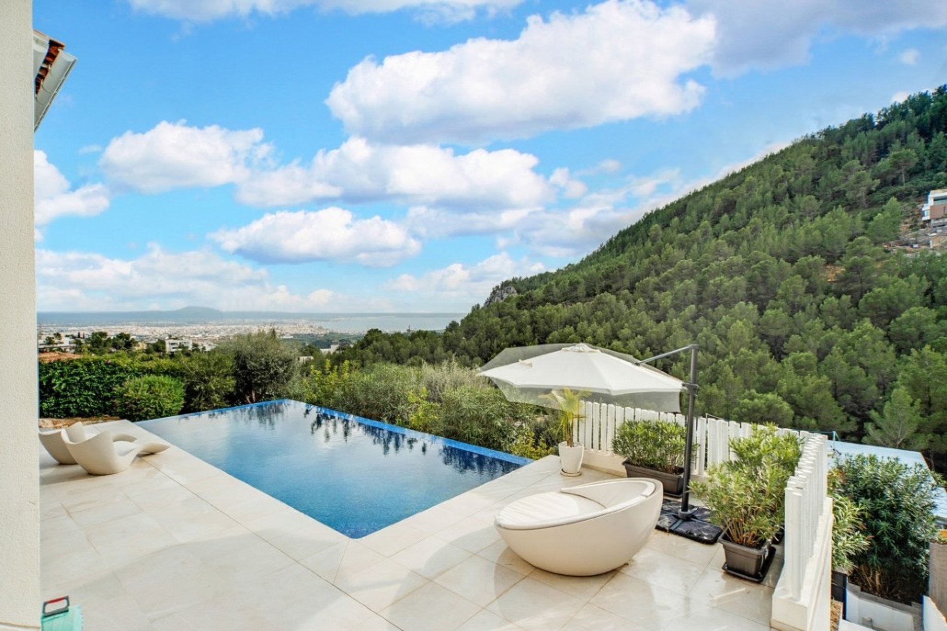 Resale - Villa - Palma