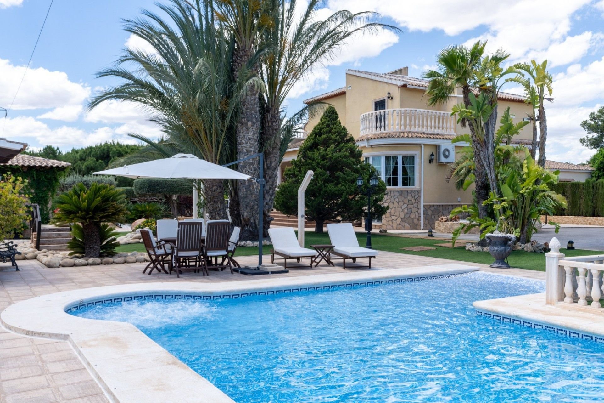 Resale - Villa - San Vicente del Raspeig