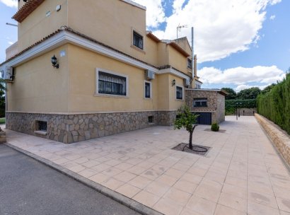 Villa · Reventa - San Vicente del Raspeig · Alicante · España