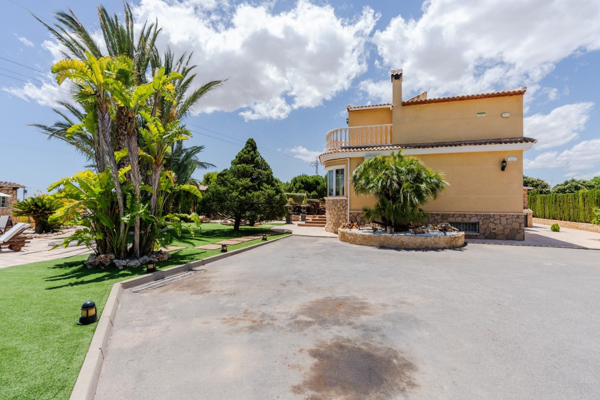 Resale - Villa - San Vicente del Raspeig