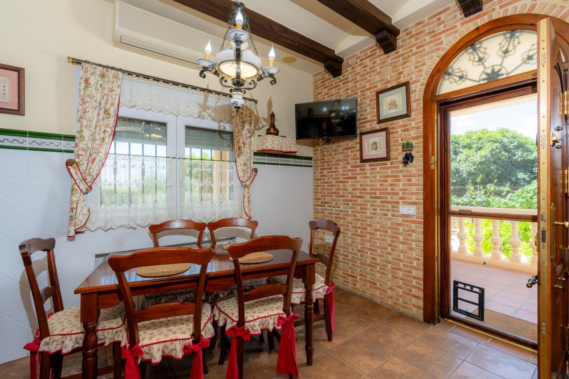 Resale - Villa - San Vicente del Raspeig