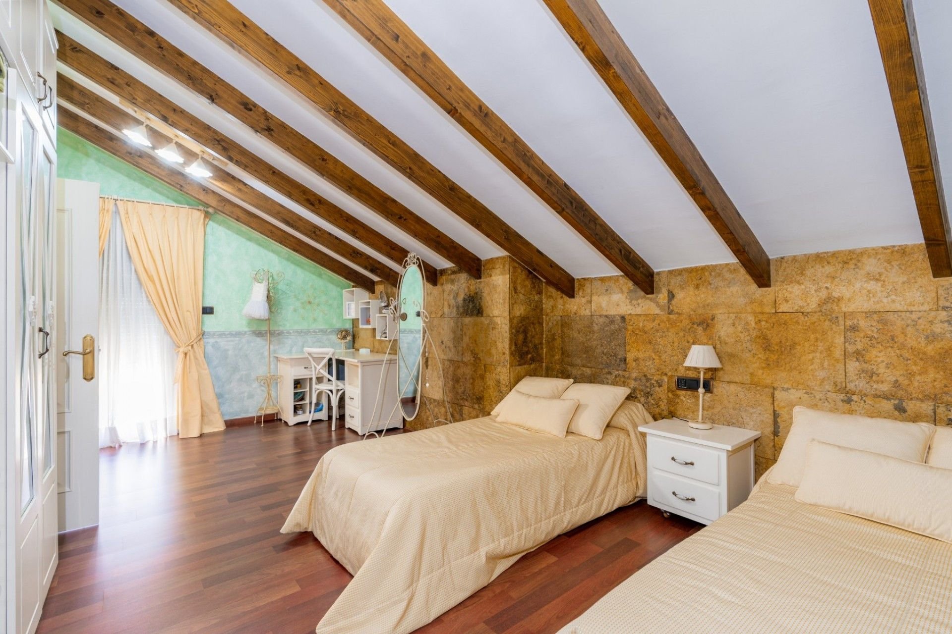 Resale - Villa - San Vicente del Raspeig