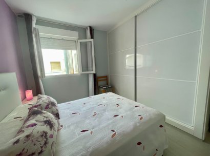 Appartement · Herverkoop - Torrevieja · Playa del Cura · Alicante · Spanje