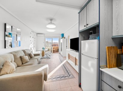 Appartement · Herverkoop - Torrevieja · La Mata · Alicante · Spanje