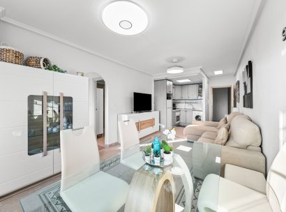 Appartement · Herverkoop - Torrevieja · La Mata · Alicante · Spanje