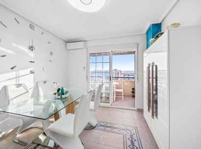 Appartement · Herverkoop - Torrevieja · La Mata · Alicante · Spanje