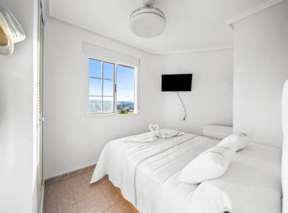 Appartement · Herverkoop - Torrevieja · La Mata · Alicante · Spanje