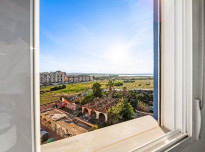 Appartement · Herverkoop - Torrevieja · La Mata · Alicante · Spanje