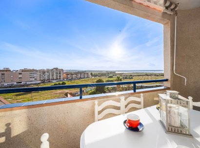 Appartement · Herverkoop - Torrevieja · La Mata · Alicante · Spanje