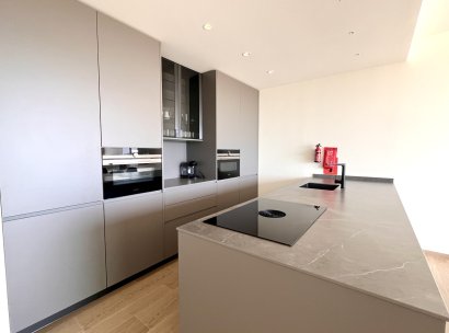 Appartement · Herverkoop - Las Colinas Golf Resort · Alicante · Spanje
