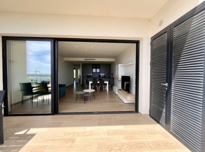 Appartement · Herverkoop - Las Colinas Golf Resort · Alicante · Spanje