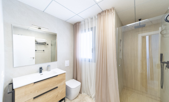 Herverkoop - 3. Halfvrijstaand huis - Benijofar - Costa Blanca Zuid