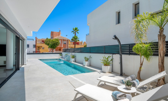 Herverkoop - 3. Halfvrijstaand huis - Guardamar del Segura - Costa Blanca Zuid