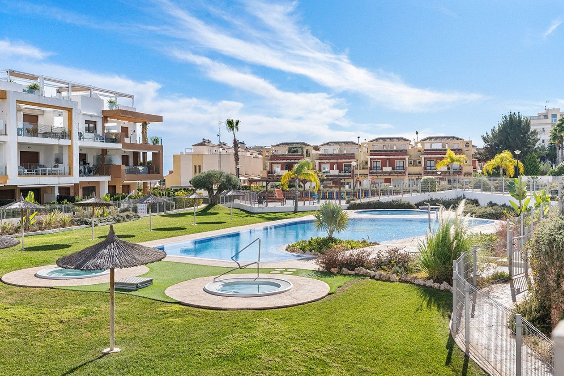 Resale - Ground floor - Orihuela Costa - Costa Blanca South