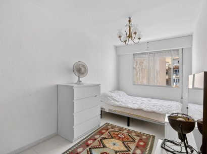 Appartement · Herverkoop - Torrevieja · Playa de los Locos · Alicante · Spanje