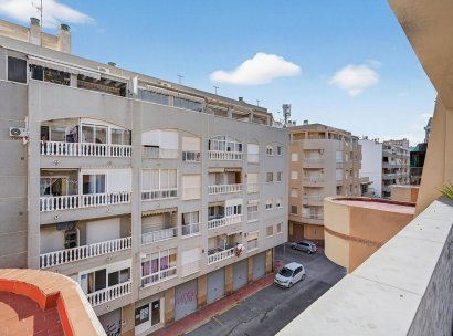 Appartement · Herverkoop - Torrevieja · Playa de los Locos · Alicante · Spanje