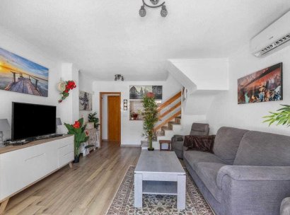 Terraced house · Återförsäljning - La Rosaleda · Alicante · Spanien