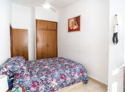 Appartement · Herverkoop - Torrevieja · Los Balcones · Alicante · Spanje