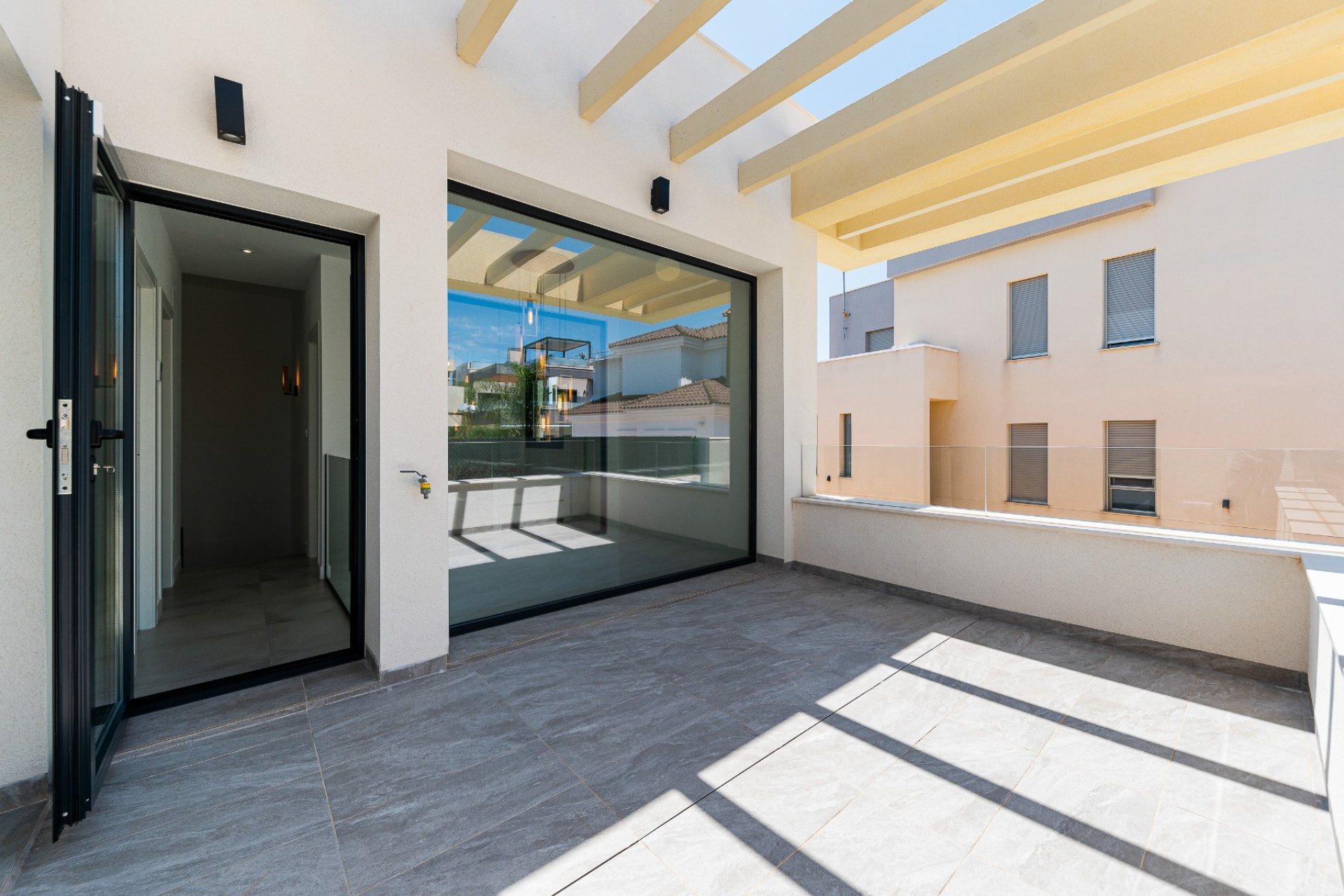 Resale - Villa - Los Montesinos