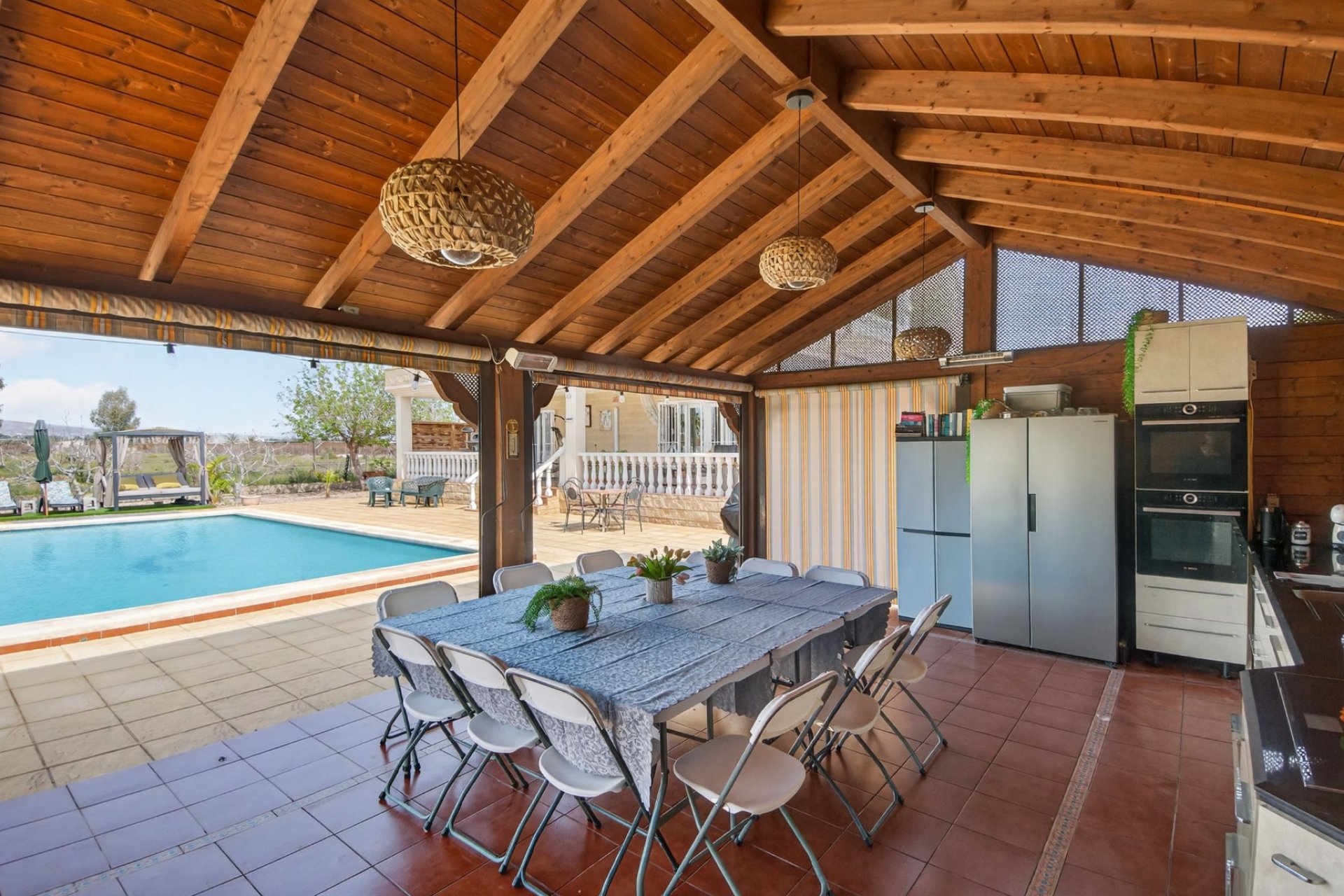 Resale - finca - Crevillente