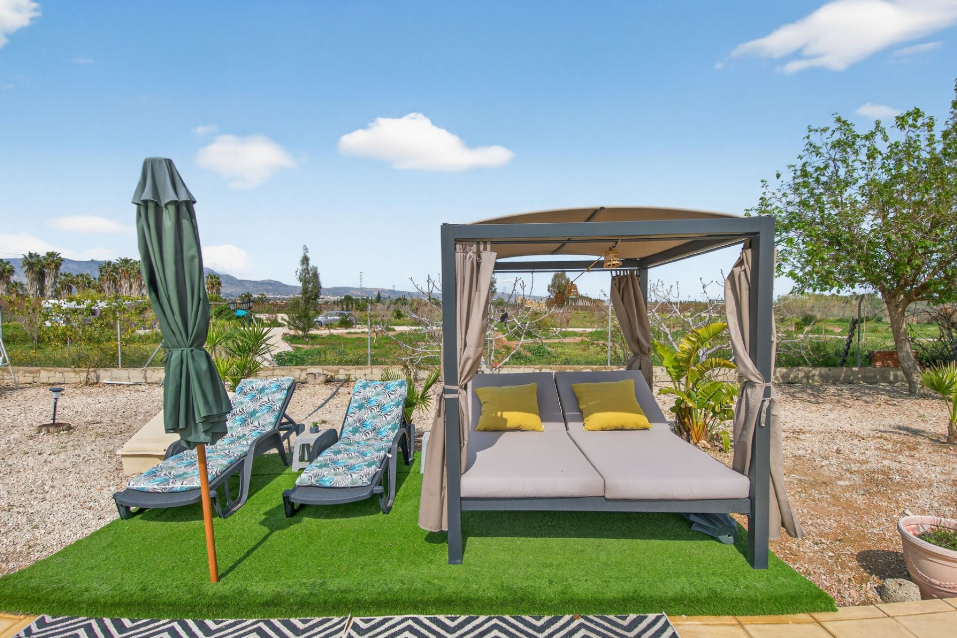 Resale - finca - Crevillente