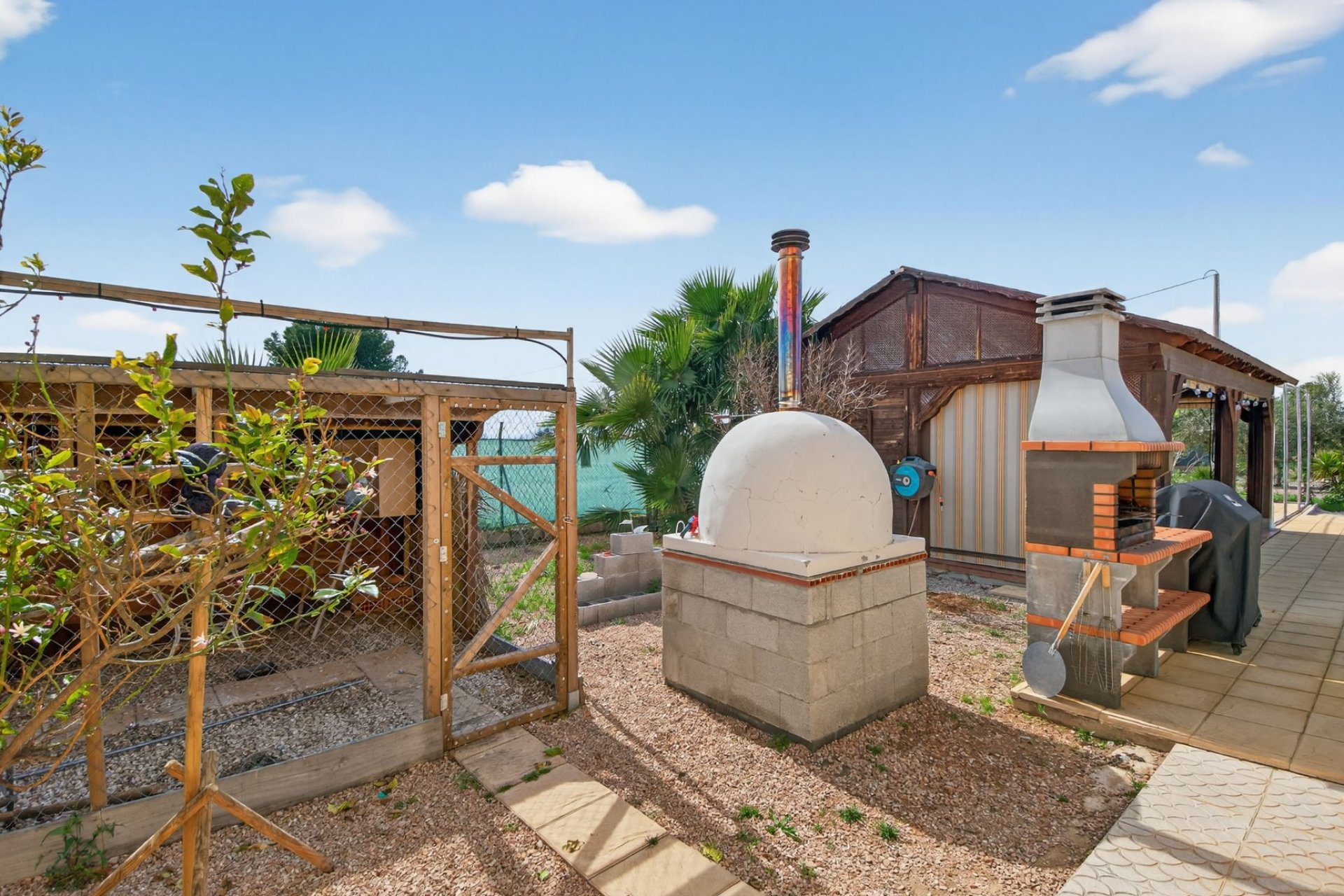 Resale - finca - Crevillente