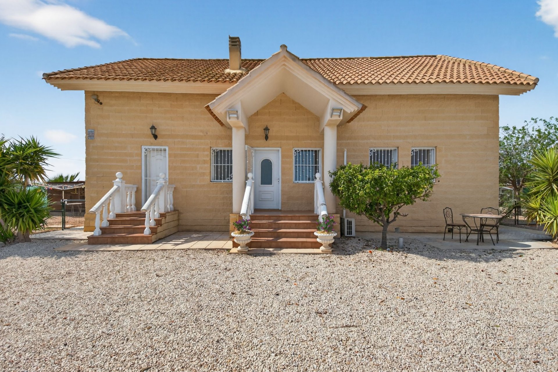 Resale - finca - Crevillente