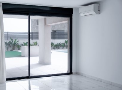 Villa · Herverkoop - Torrevieja · La Veleta · Alicante · Spanje