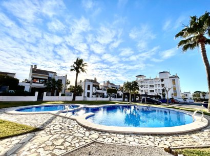 Appartement · Herverkoop - Orihuela Costa · Villamartín · Alicante · Spanje