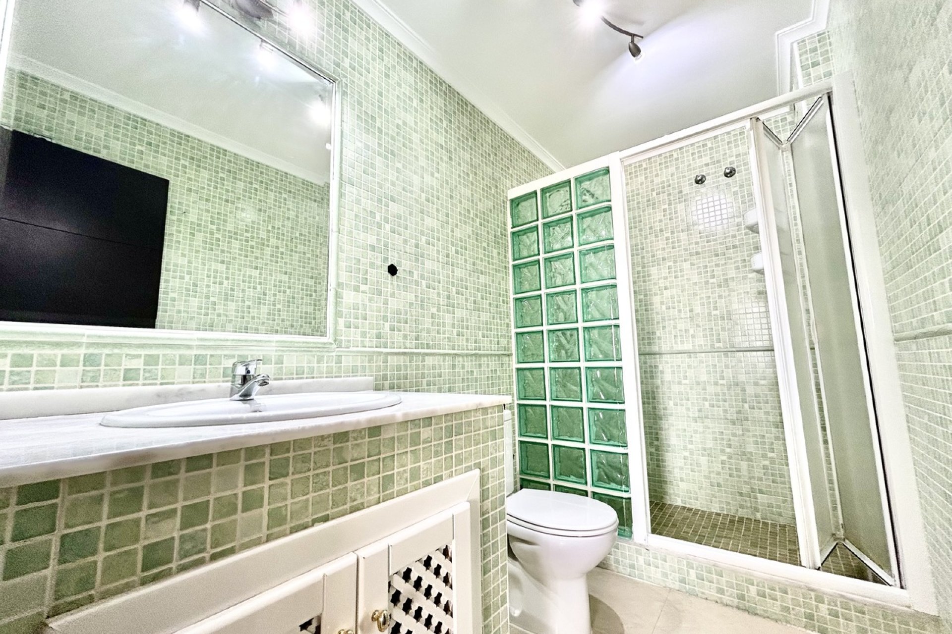 Resale - Apartment - Orihuela Costa - Costa Blanca South