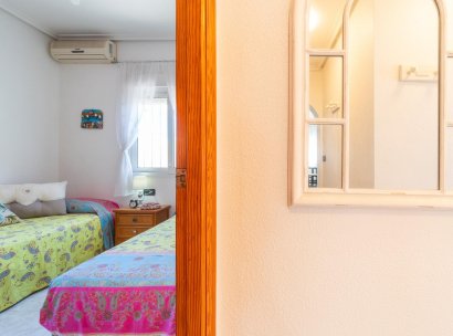 Villa · Herverkoop - Orihuela Costa · Playa Flamenca · Alicante · Spanje