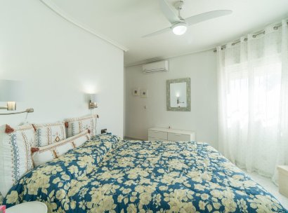 Villa · Herverkoop - Orihuela Costa · Playa Flamenca · Alicante · Spanje