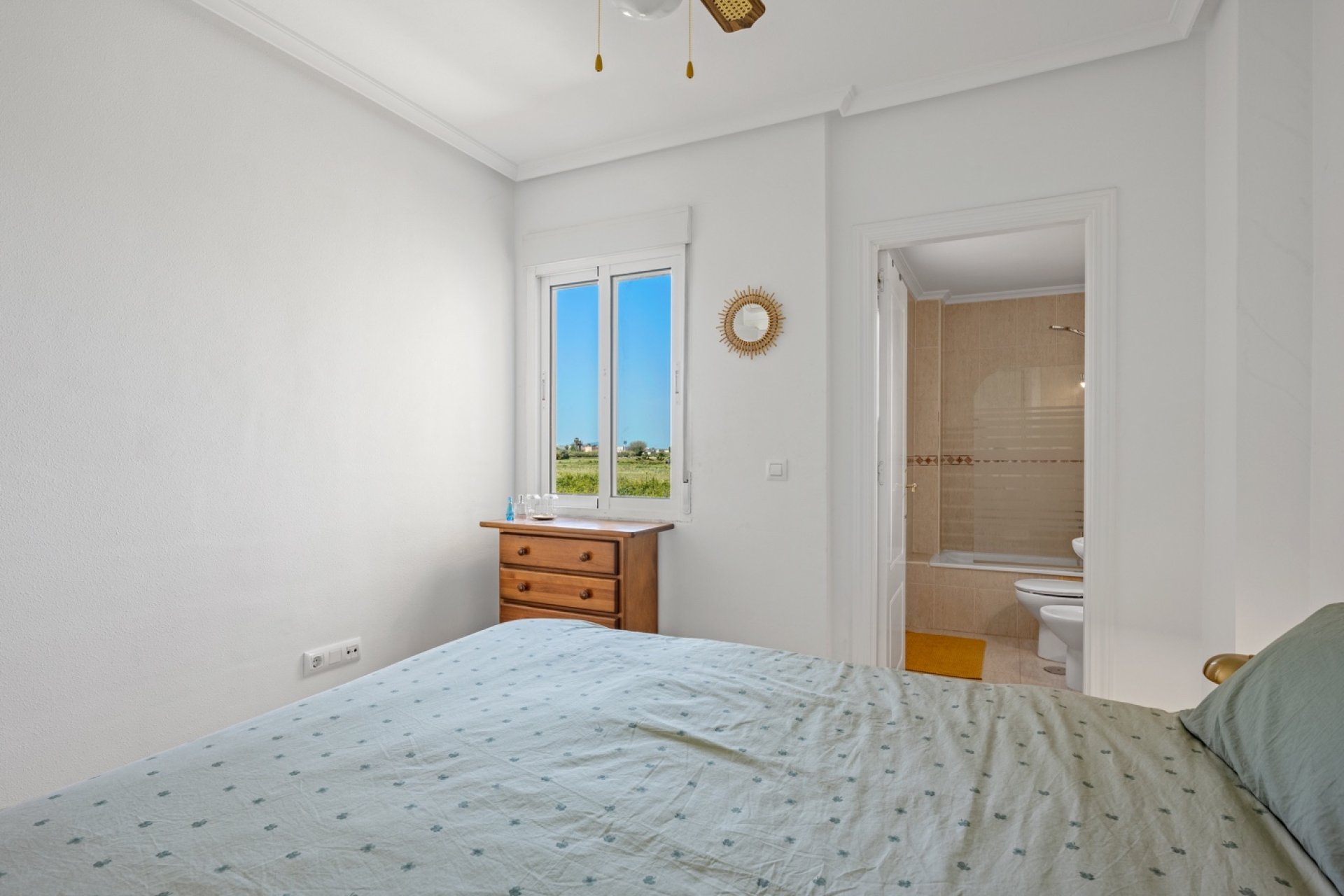Herverkoop - 1. Appartement / flat - Daya Nueva
