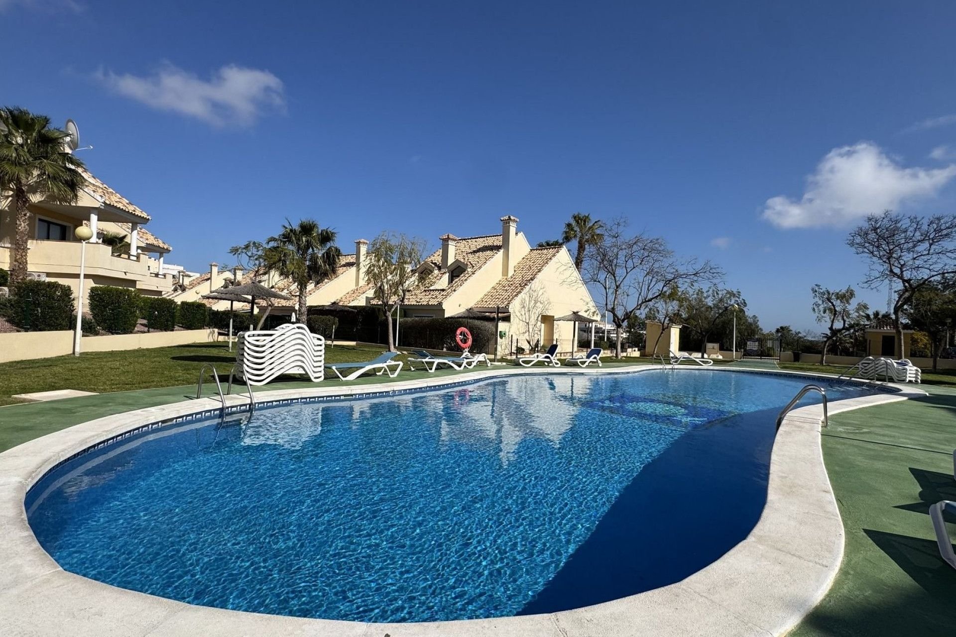 Wiederverkauf - Wohnung - Lomas De Campoamor